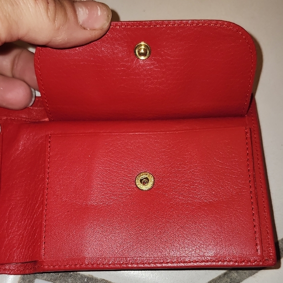 Box, Paperwork, Wallet, Another Box - Picture 6 of 11